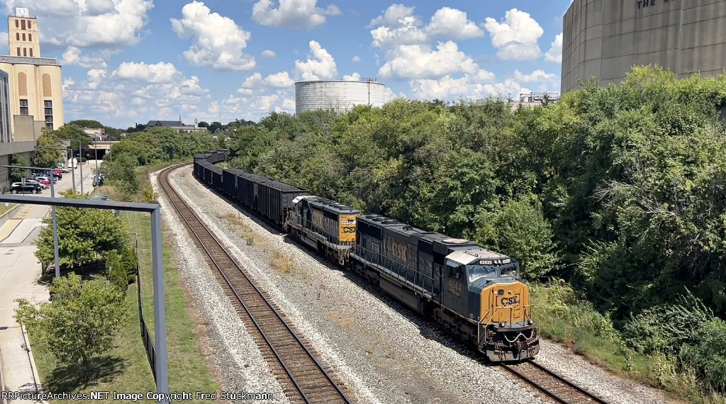 CSX 4544 has managed to drag the second half of its train up the hill in Akron.